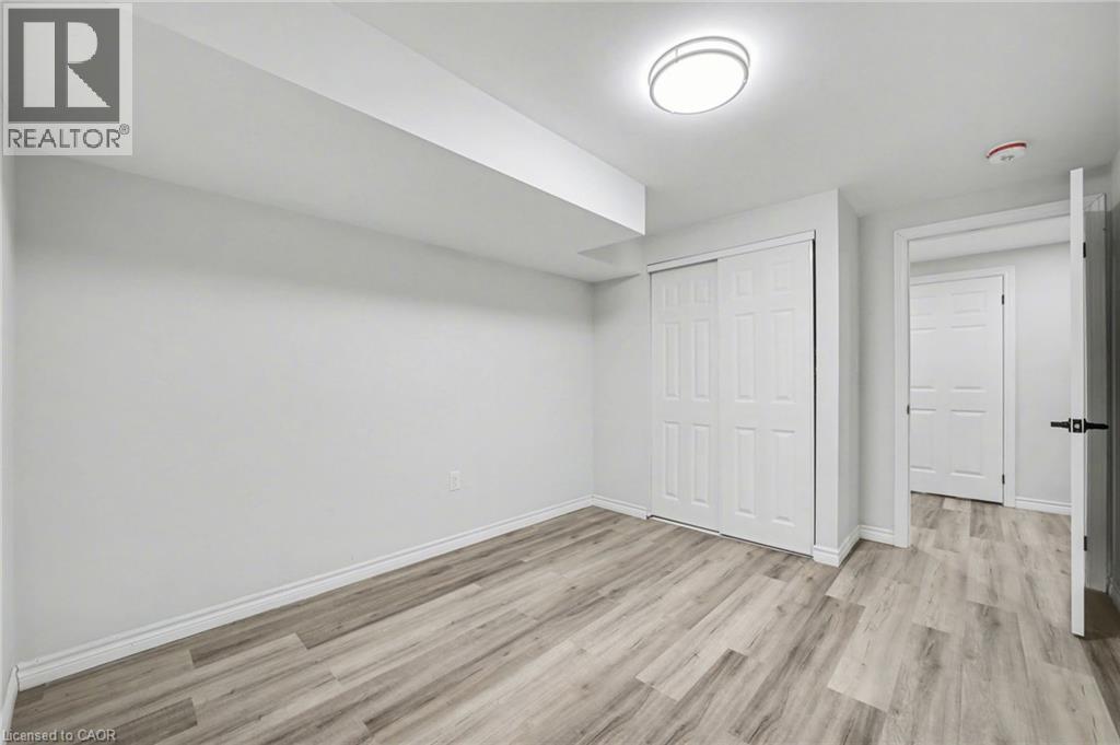 24 Derby Drive, Caledonia, ON - Indoor Photo Showing Other Room