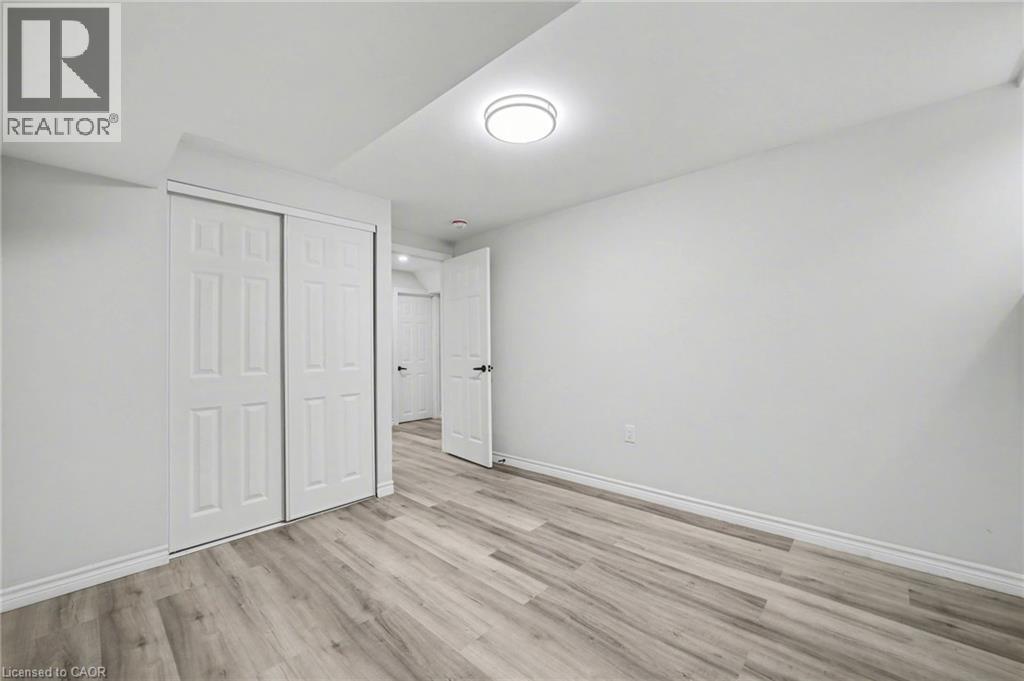 24 Derby Drive, Caledonia, ON - Indoor Photo Showing Other Room