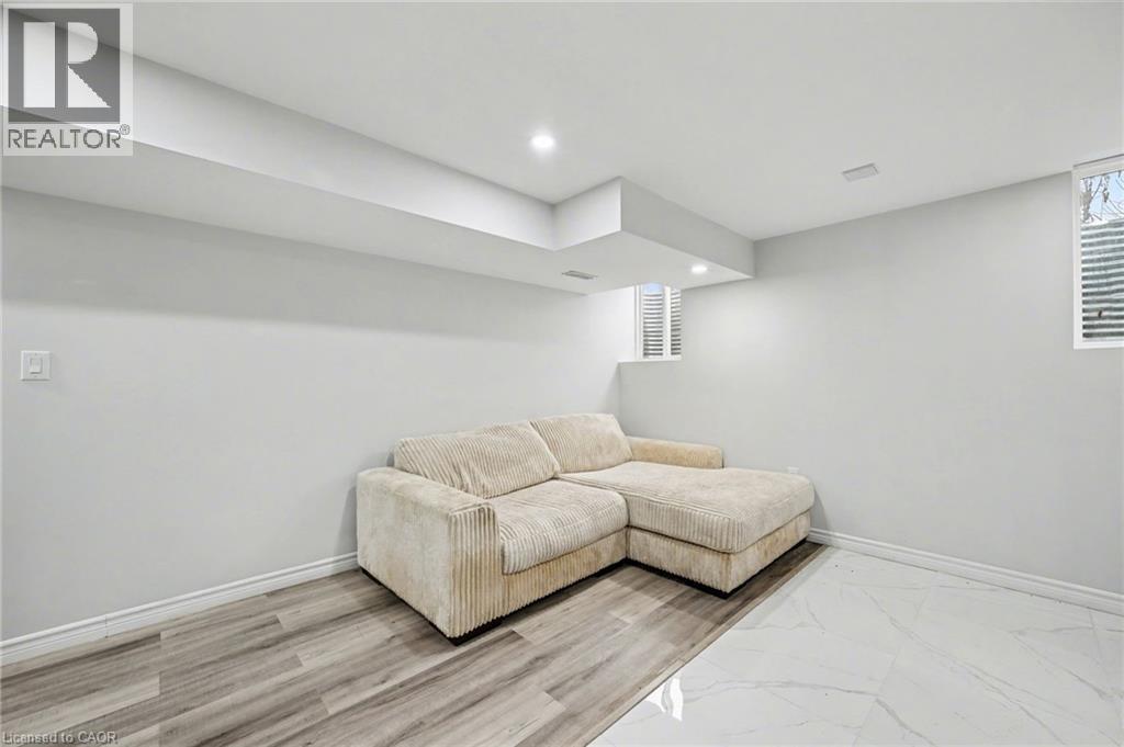 24 Derby Drive, Caledonia, ON - Indoor