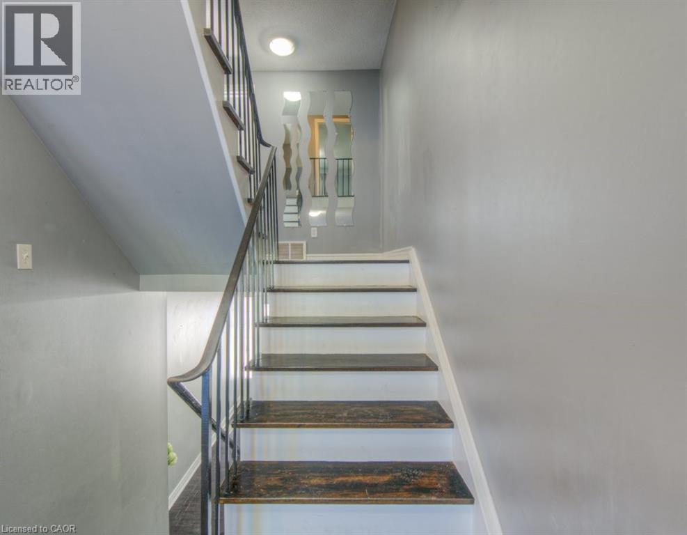 46 Guerin Avenue, Kitchener, ON - Indoor Photo Showing Other Room