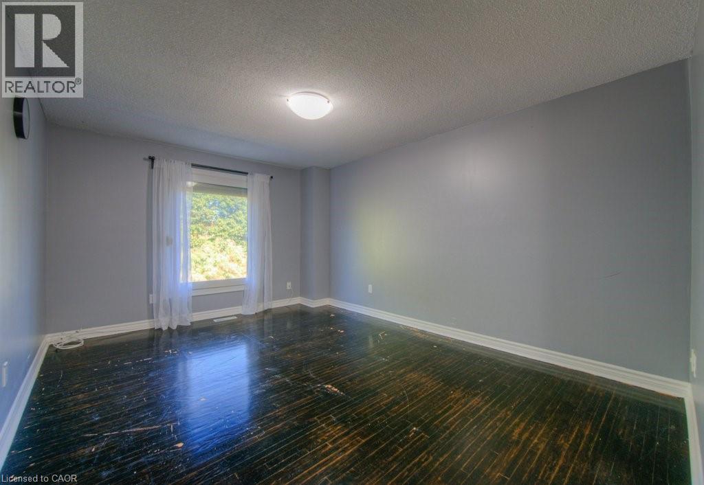 46 Guerin Avenue, Kitchener, ON - Indoor Photo Showing Other Room
