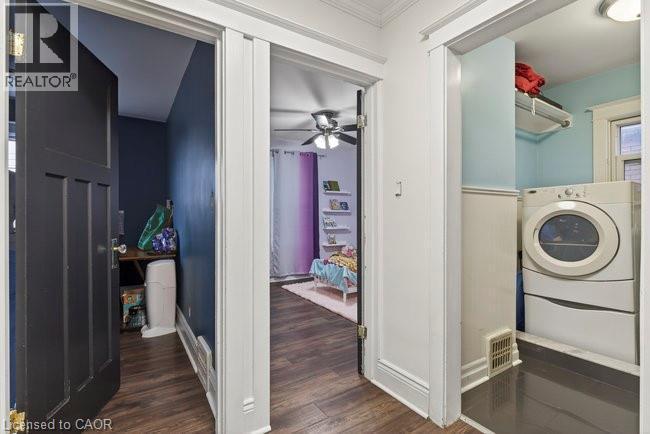 149 Leinster Avenue N, Hamilton, ON - Indoor Photo Showing Laundry Room
