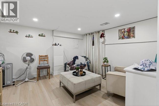 149 Leinster Avenue N, Hamilton, ON - Indoor