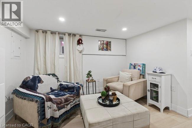 149 Leinster Avenue N, Hamilton, ON - Indoor