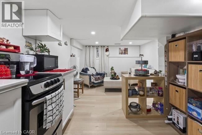 149 Leinster Avenue N, Hamilton, ON - Indoor