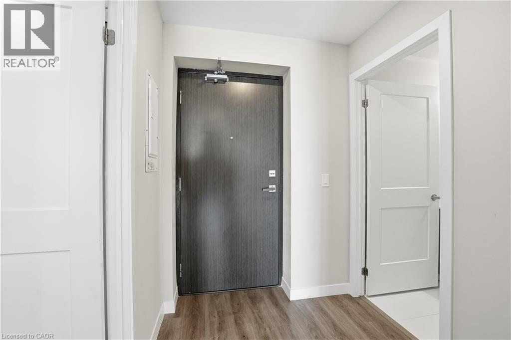 15 Queen Street S Unit# 909, Hamilton, ON - Indoor Photo Showing Other Room