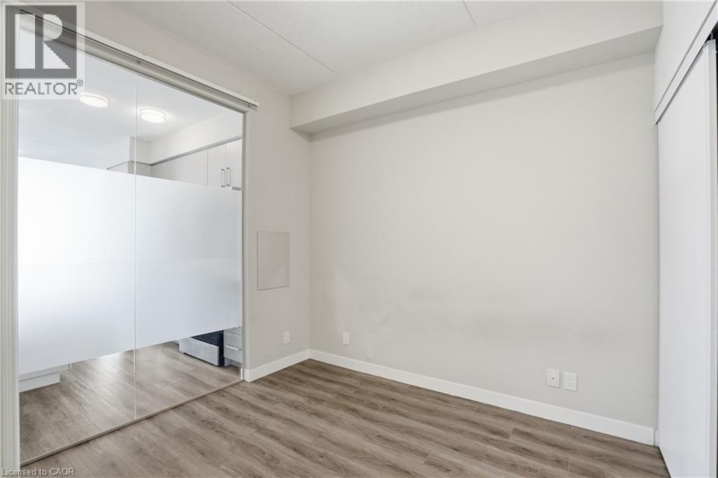 15 Queen Street S Unit# 909, Hamilton, ON - Indoor Photo Showing Other Room