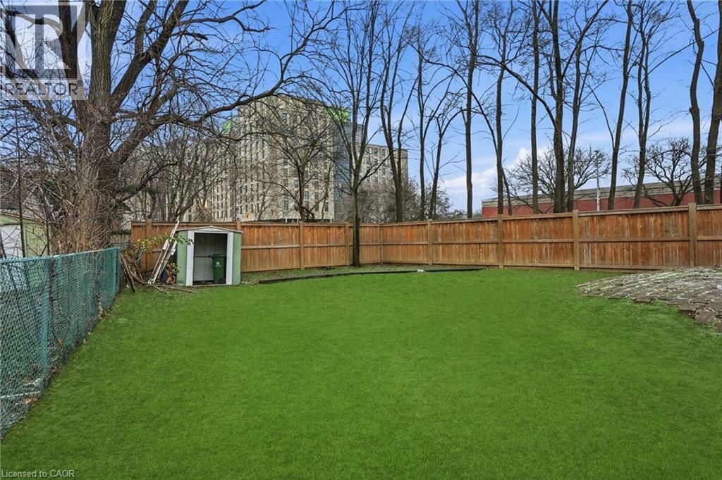 2 Gary Avenue, Hamilton, ON - Outdoor