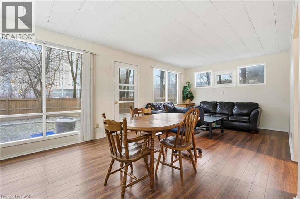 2 Gary Avenue, Hamilton, ON - Indoor