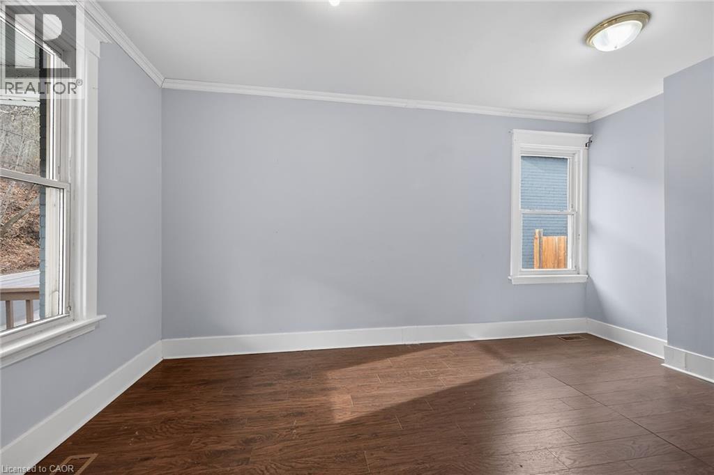 495 Charlton Avenue E, Hamilton, ON - Indoor Photo Showing Other Room