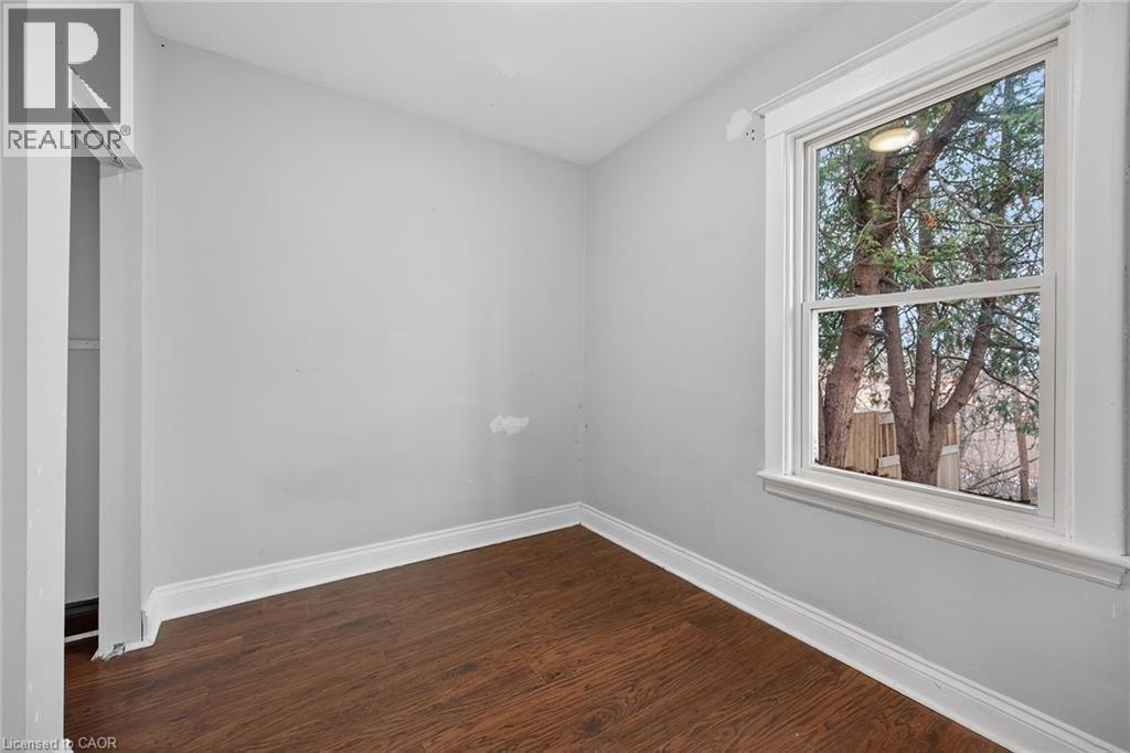495 Charlton Avenue E, Hamilton, ON - Indoor Photo Showing Other Room