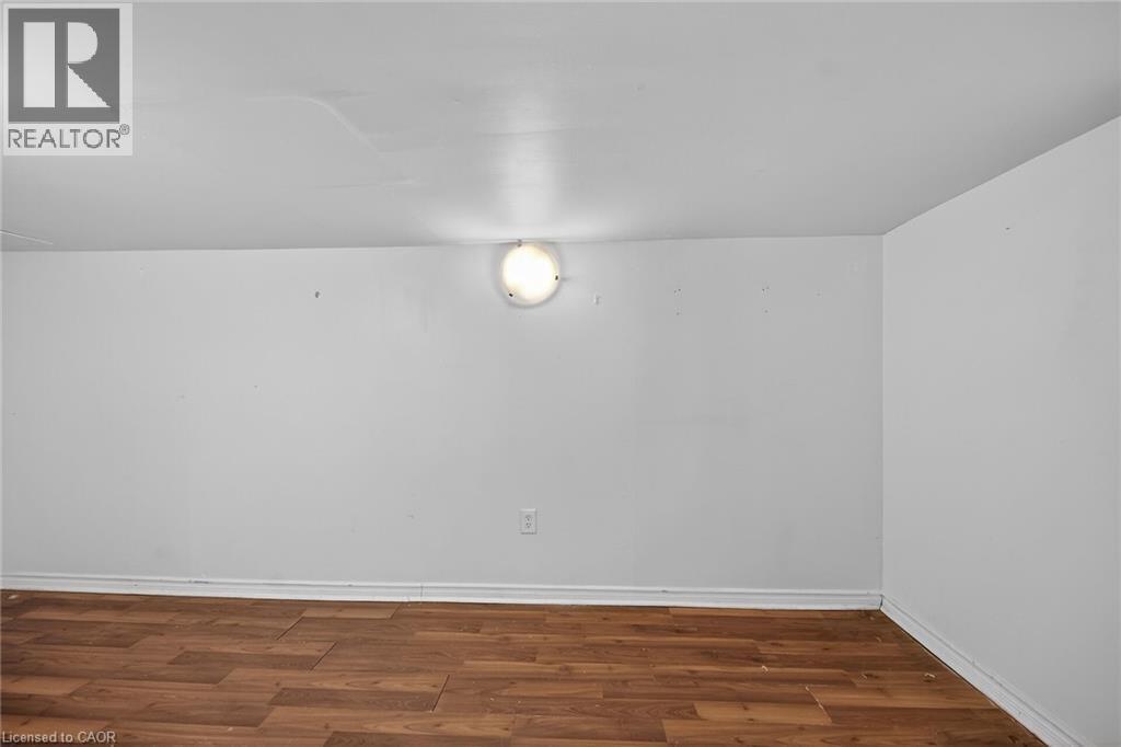 495 Charlton Avenue E, Hamilton, ON - Indoor Photo Showing Other Room