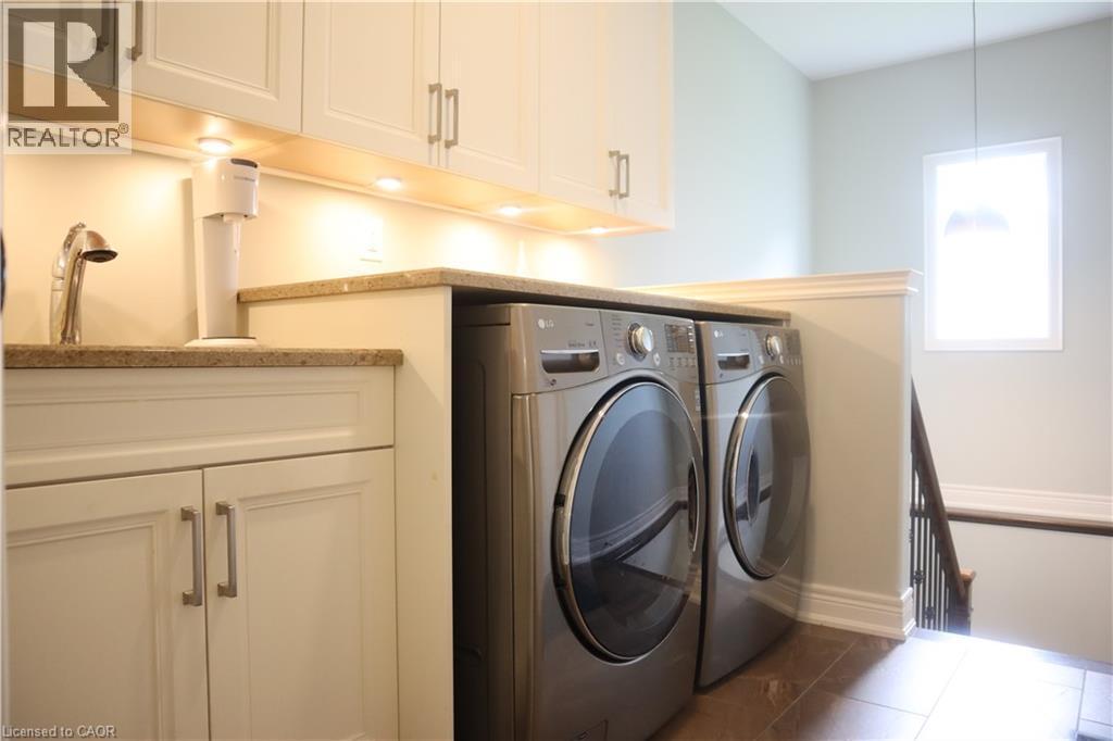 3507 Trillium Crescent, Fort Erie, ON - Indoor Photo Showing Laundry Room