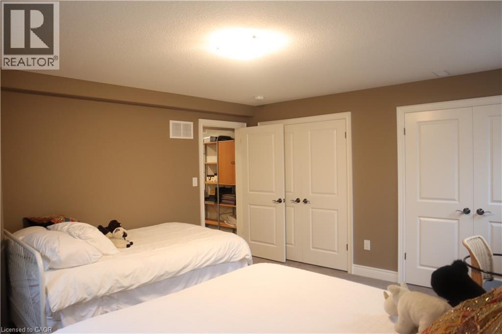3507 Trillium Crescent, Fort Erie, ON - Indoor Photo Showing Bedroom