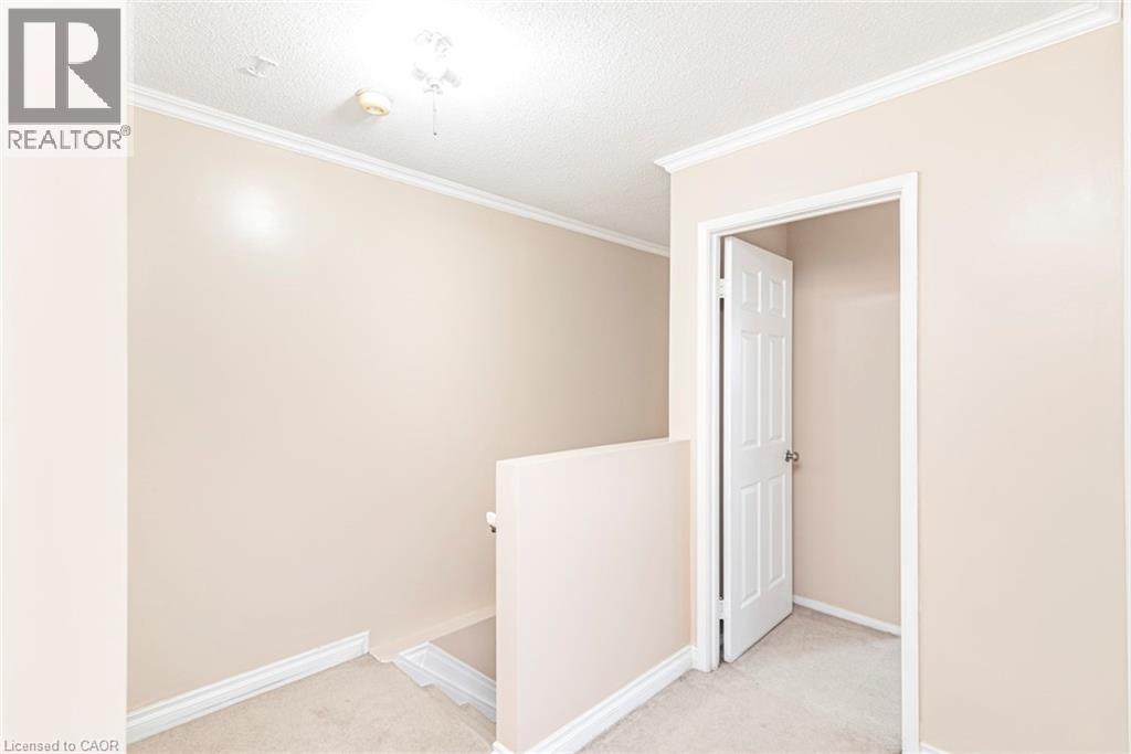 14 Derby Street Unit# 35, Hamilton, ON - Indoor Photo Showing Other Room