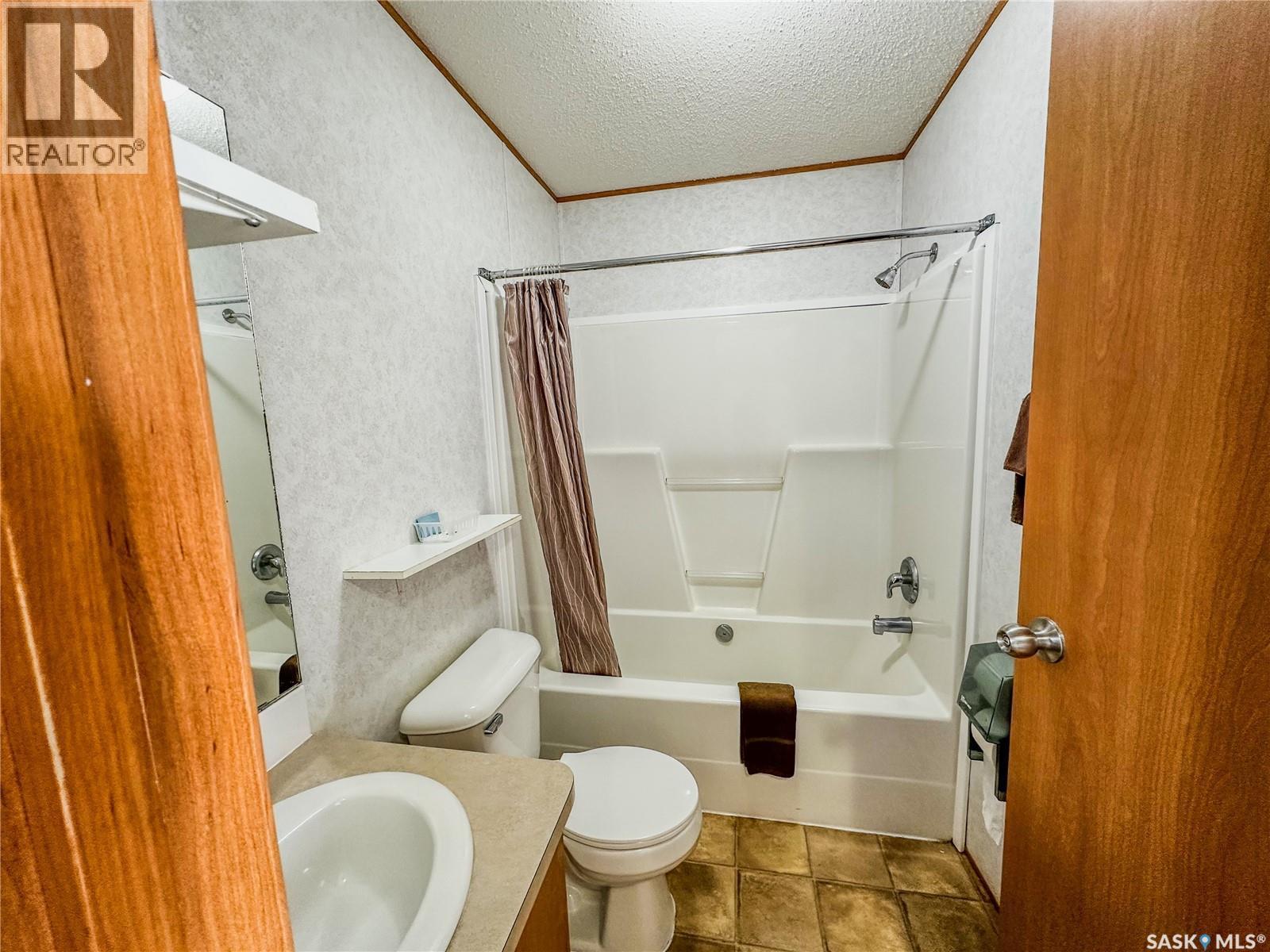 1041 Kaiser William Avenue, Langenburg, SK