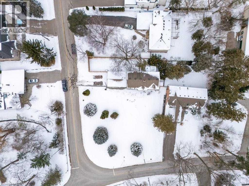 1585 Stavebank Road, Mississauga, ON