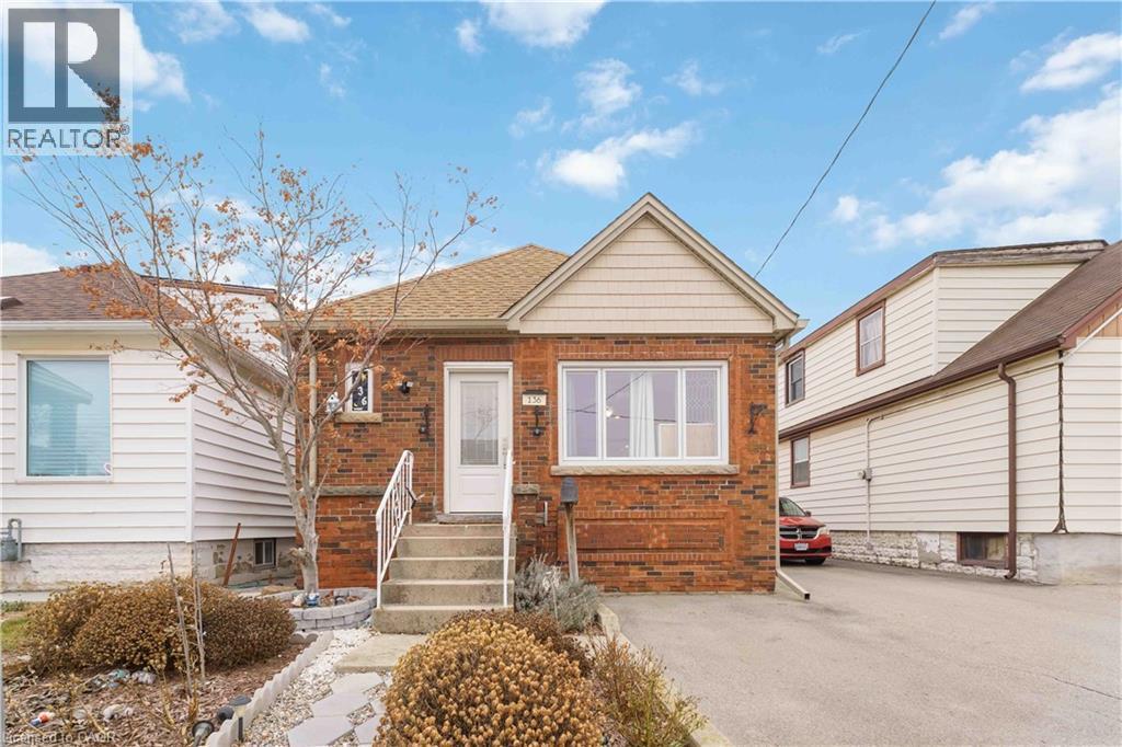 136 Ivon Avenue, Hamilton, ON - Outdoor