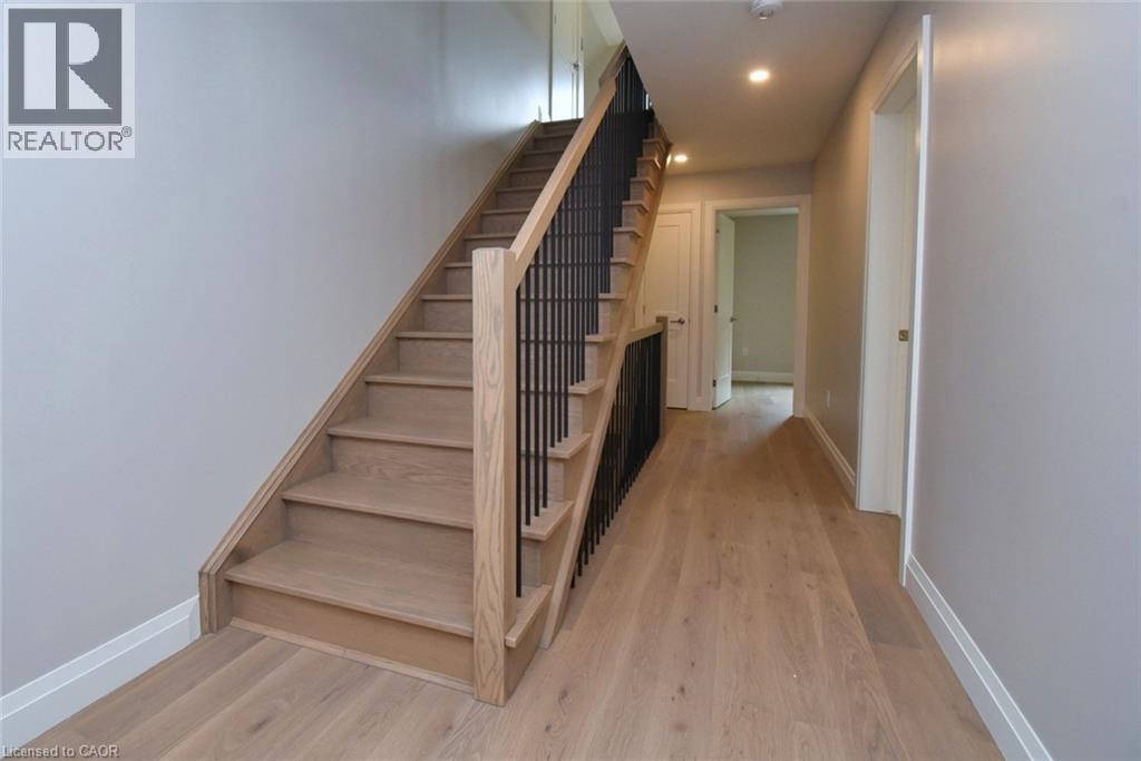 279 Hess Street S, Hamilton, ON - Indoor Photo Showing Other Room