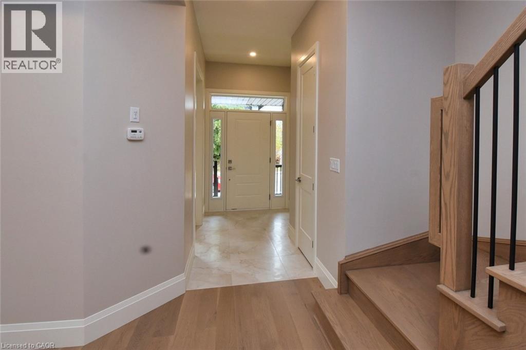 279 Hess Street S, Hamilton, ON - Indoor Photo Showing Other Room