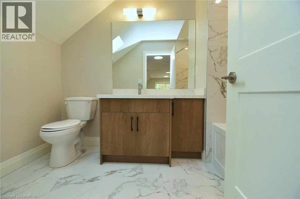 Third Floor Bathroom - 279 Hess Street S, Hamilton, ON - Indoor Photo Showing Bathroom