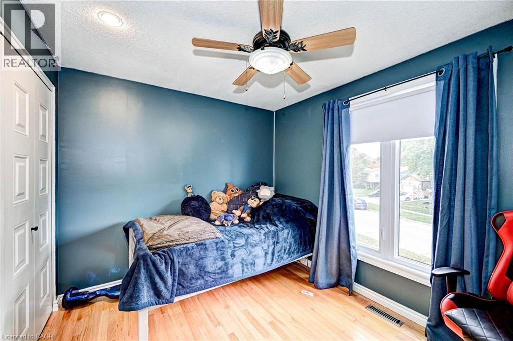 288 Salisbury Avenue, Cambridge, ON - Indoor