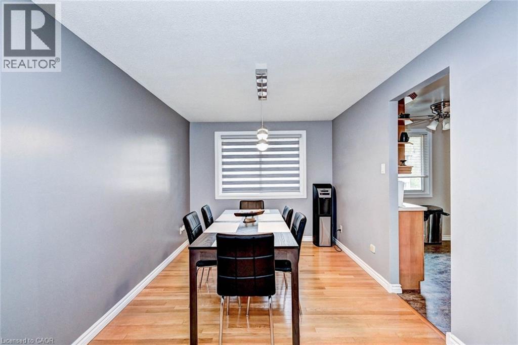 288 Salisbury Avenue, Cambridge, ON - Indoor Photo Showing Dining Room