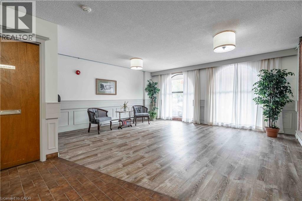 23 Main Street Unit# 502, Dundas, ON - Indoor