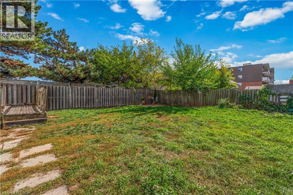 1788 Barton Street E, Hamilton, ON - Outdoor