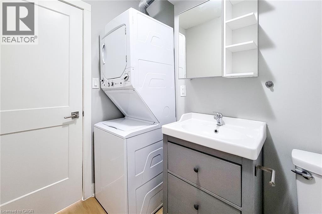 308 Barton Street E Unit# A, Hamilton, ON - Indoor Photo Showing Laundry Room