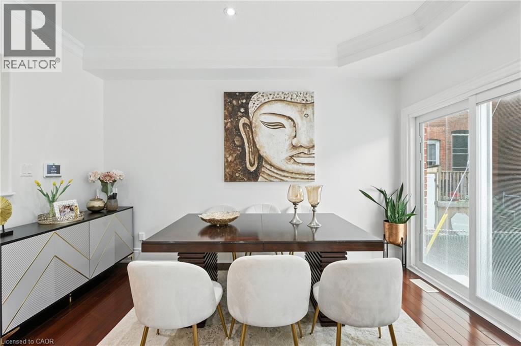 199 Hunter Street W, Hamilton, ON - Indoor Photo Showing Dining Room