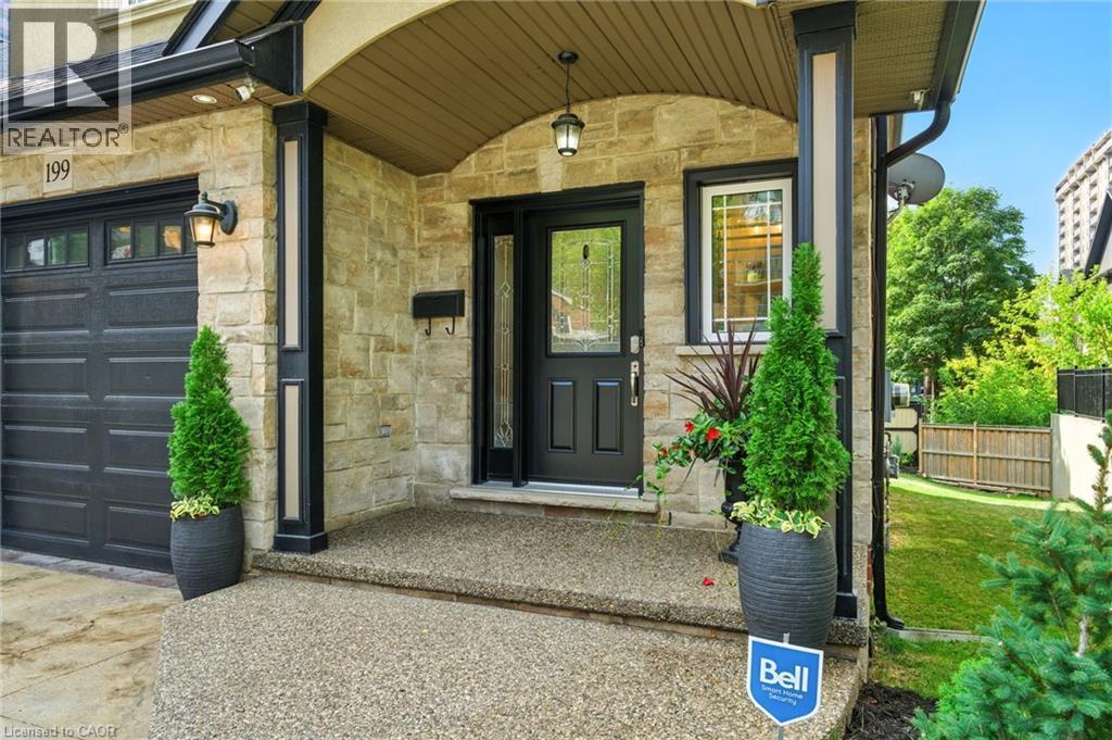 199 Hunter Street W, Hamilton, ON - Outdoor