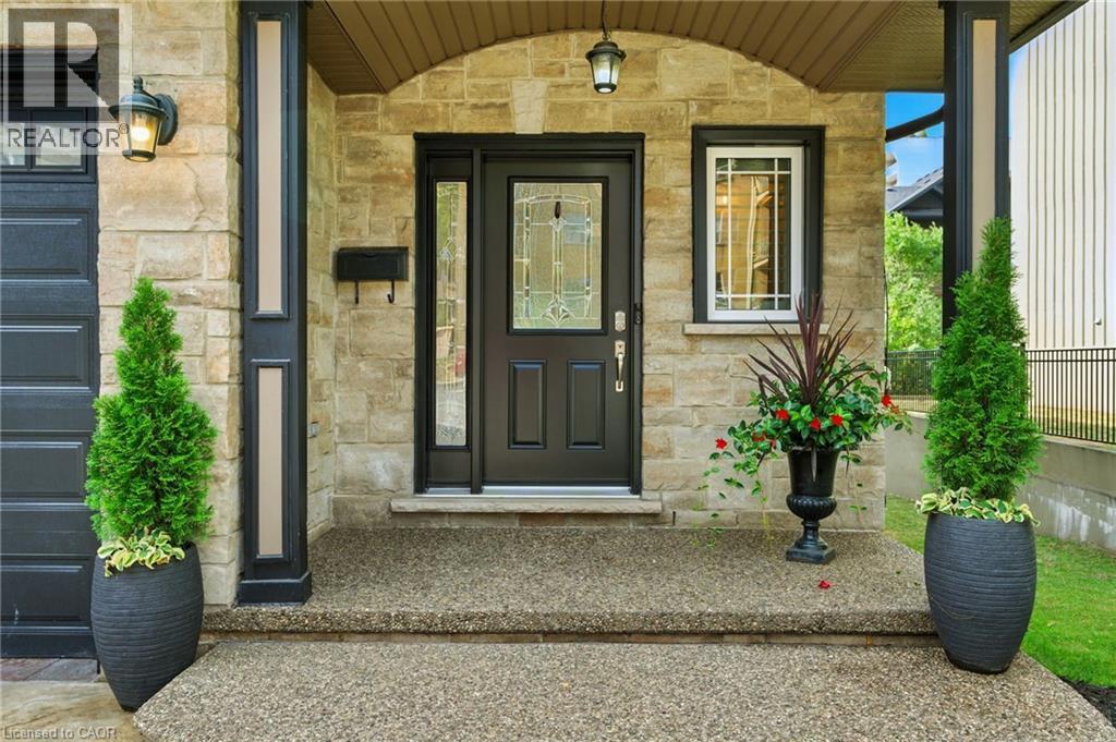 199 Hunter Street W, Hamilton, ON - Outdoor