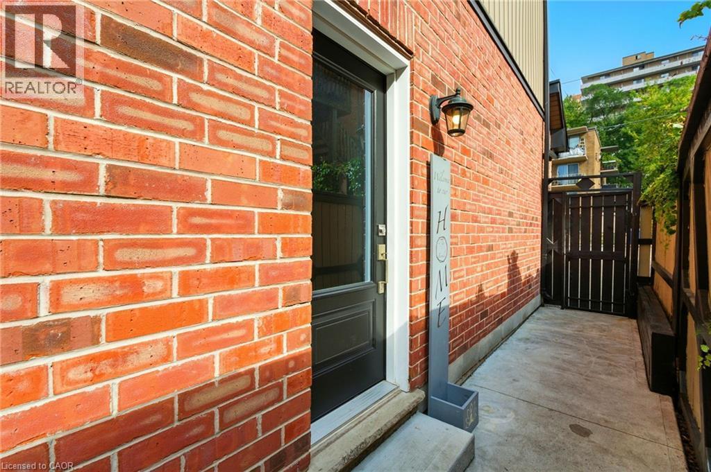 199 Hunter Street W, Hamilton, ON - Outdoor With Exterior