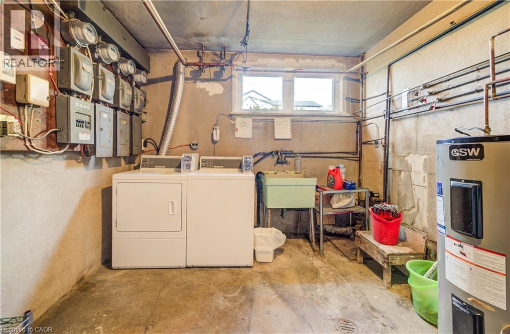 263 Highland Road W, Kitchener, ON - Indoor Photo Showing Laundry Room