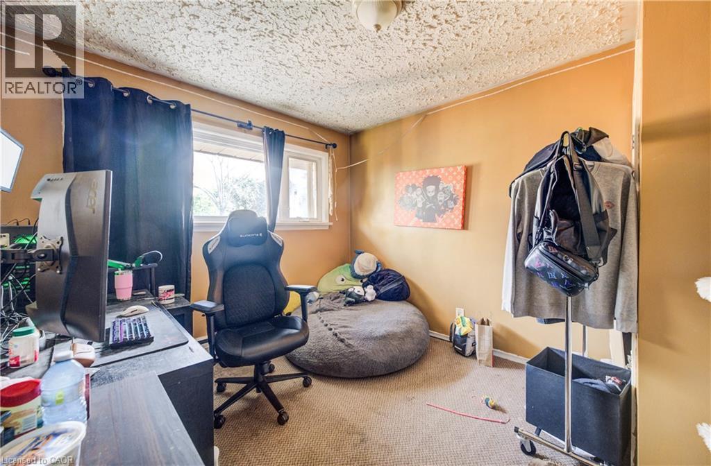 Unit 3 Bedroom 2 - 263 Highland Road W, Kitchener, ON - Indoor