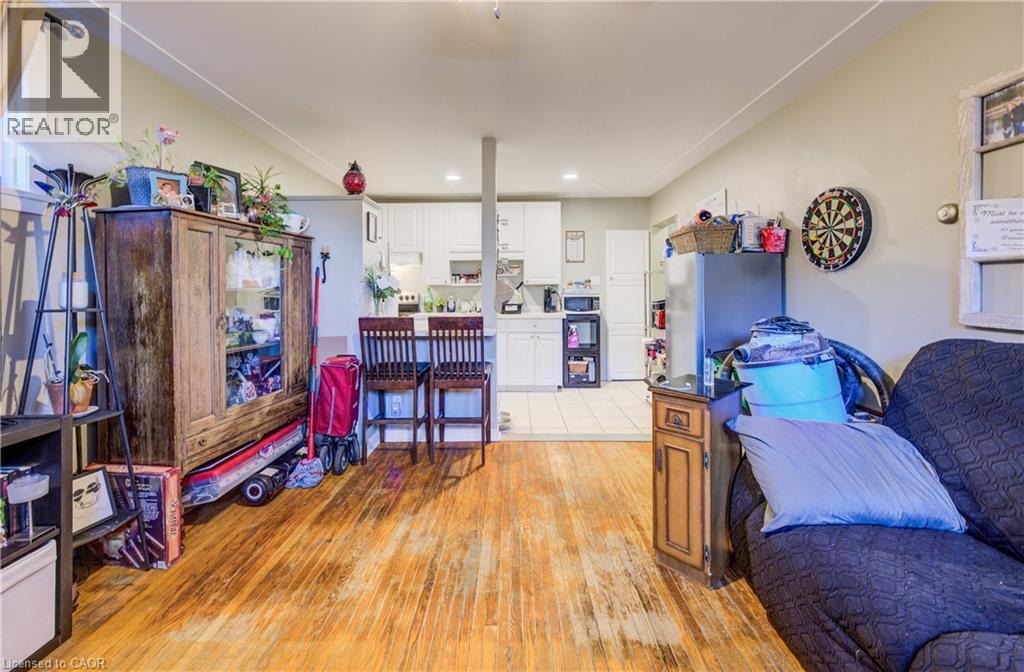 Unit 1 Living Room - 263 Highland Road W, Kitchener, ON - Indoor