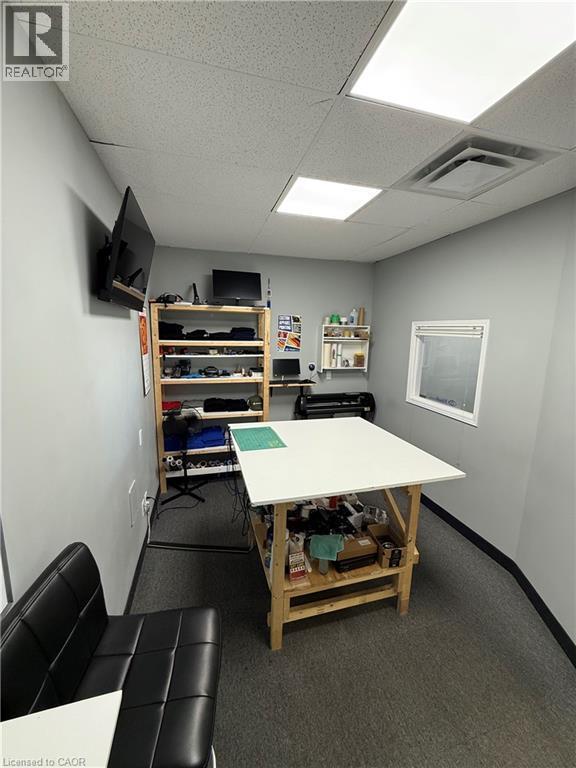 302 Brucedale Avenue, Hamilton, ON