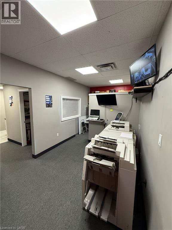 302 Brucedale Avenue, Hamilton, ON