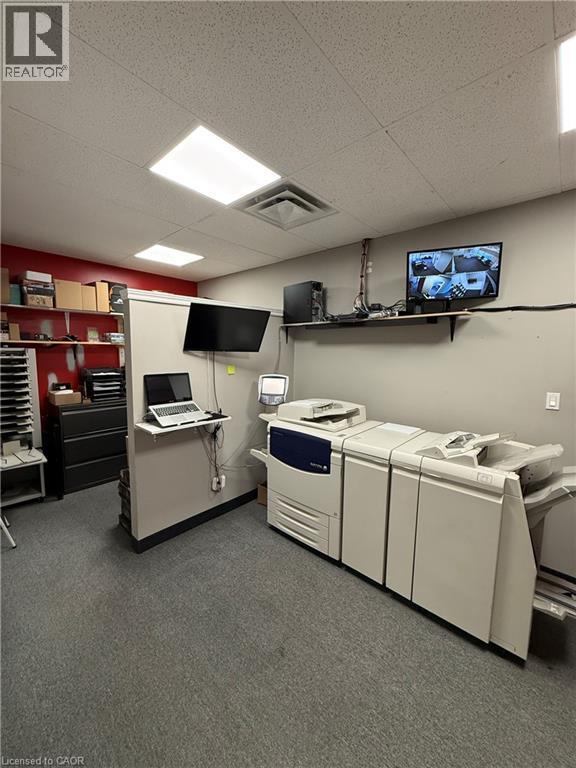 302 Brucedale Avenue, Hamilton, ON