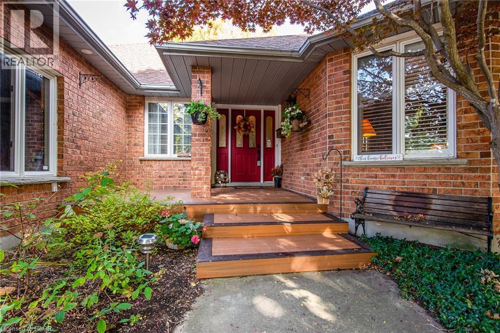372 Gatestone Boulevard, Waterloo, ON - Outdoor
