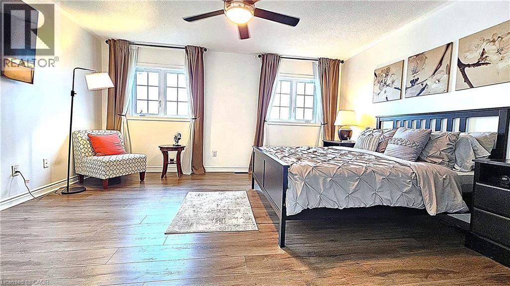 355 Hobbs Crescent, Milton, ON - Indoor Photo Showing Bedroom
