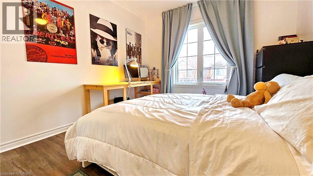 355 Hobbs Crescent, Milton, ON - Indoor Photo Showing Bedroom