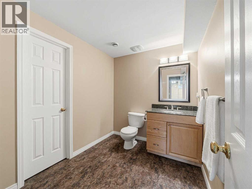 301 Arbour Cliff Close Nw, Calgary, AB - Indoor Photo Showing Bathroom