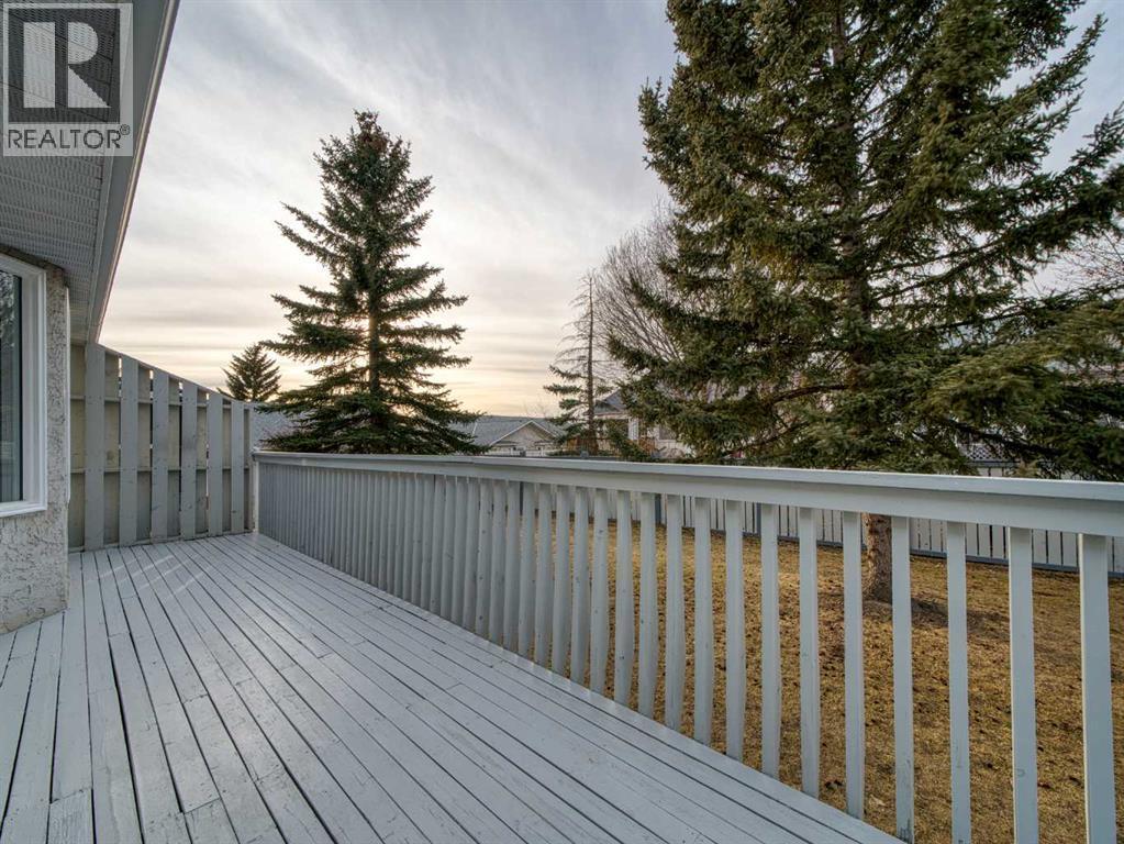 301 Arbour Cliff Close Nw, Calgary, AB - Outdoor With Deck Patio Veranda