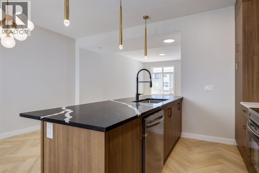 780 Sora Boulevard Se, Calgary, AB - Indoor Photo Showing Kitchen With Upgraded Kitchen