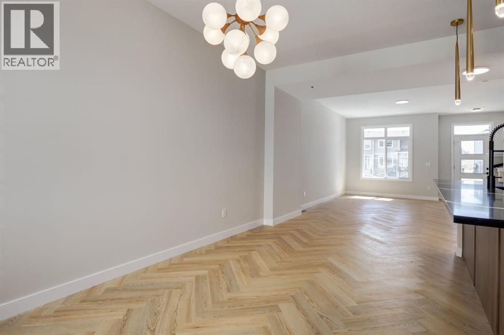 780 Sora Boulevard Se, Calgary, AB - Indoor Photo Showing Other Room