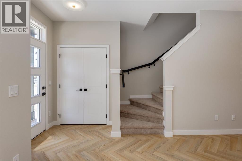 780 Sora Boulevard Se, Calgary, AB - Indoor Photo Showing Other Room