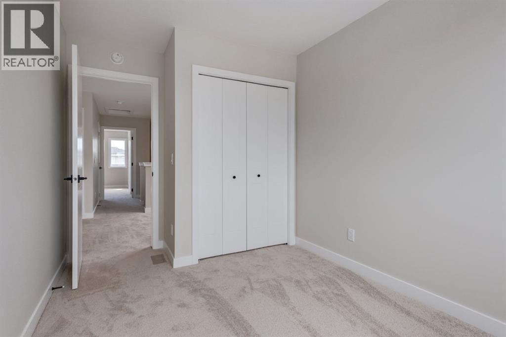 780 Sora Boulevard Se, Calgary, AB - Indoor Photo Showing Other Room