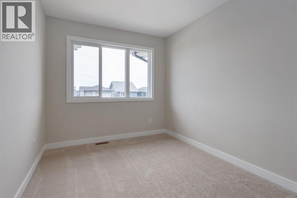 780 Sora Boulevard Se, Calgary, AB - Indoor Photo Showing Other Room